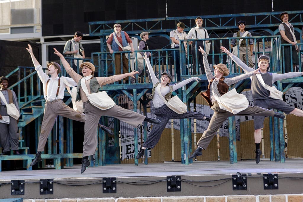 Newsies-054